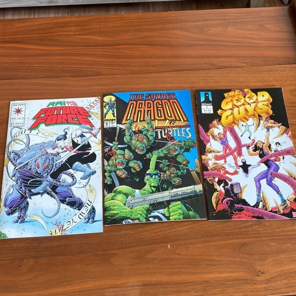 Comic Book Lot of 14 1990s Comics, Savage Dragon, Superman and More! - Picture 3 of 7